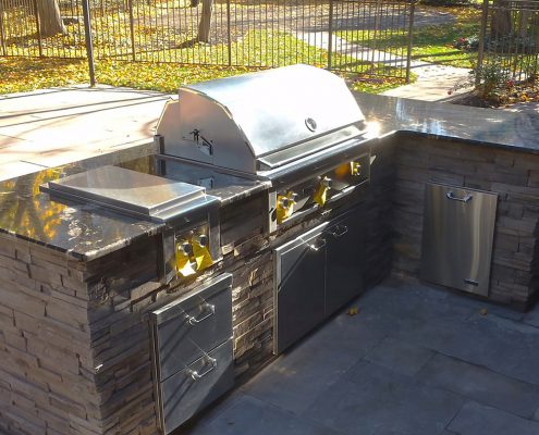 Grills & Fire Features