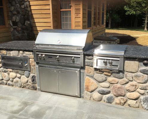 Grills & Fire Features